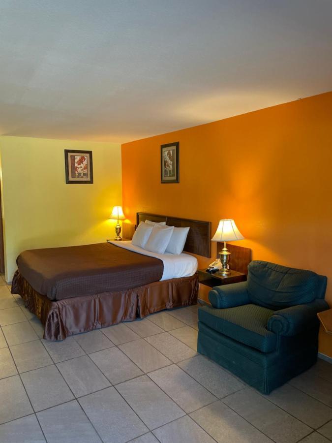 Linder Motor Lodge Homer Exterior photo